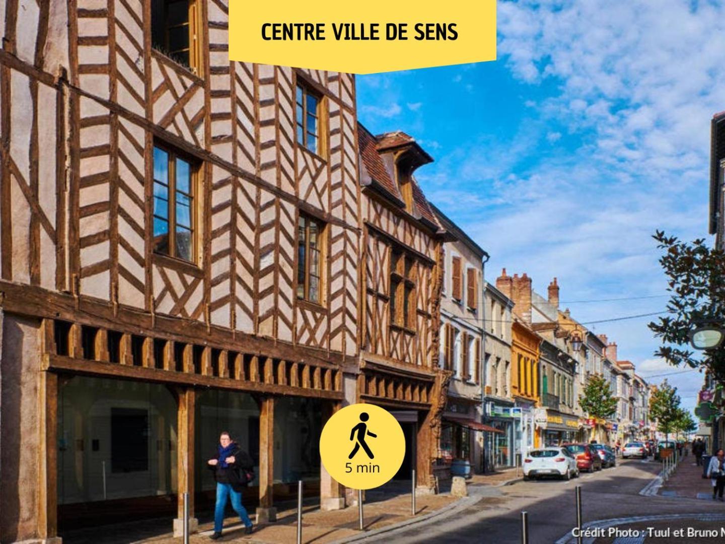 Le Subtil - Best Keys - Elegance & Confort - 2 Chambres Separees - Lit Queen Size - Smart Tv Netflix - Entre Gare & Centre Ville - A 1H De Paris - Wifi Fibre - Check-In Autonome Sens Kültér fotó